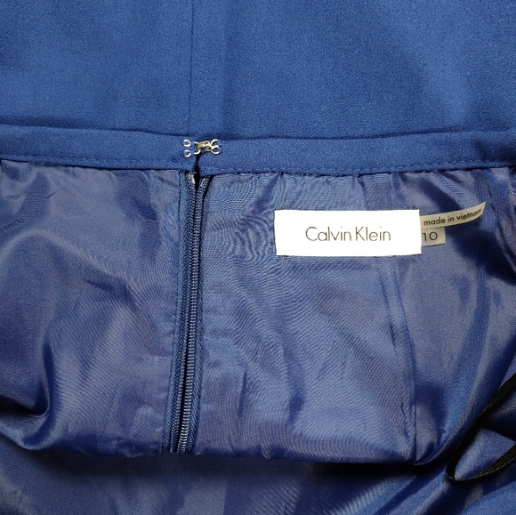 Calvin Klein Skirt - Picture 5 of 10